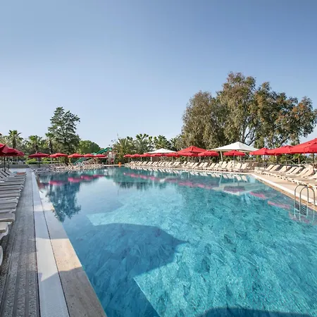Курортный комплекс Megasaray 5*