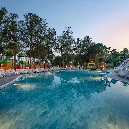 Semesteranläggning (resort) Megasaray